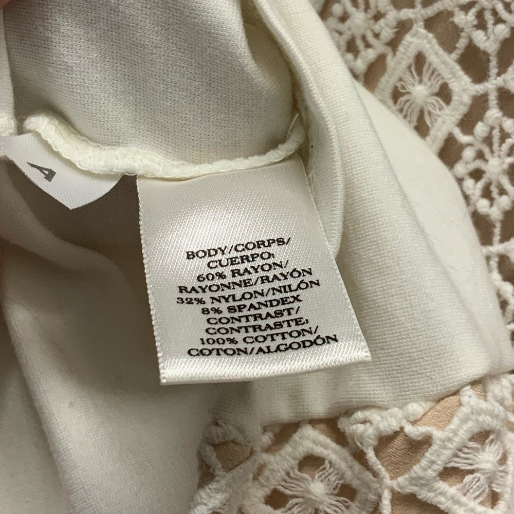 Ann Taylor - Women’s White Lace-Front and Cream Blouse XL - Picture 6 of 6
